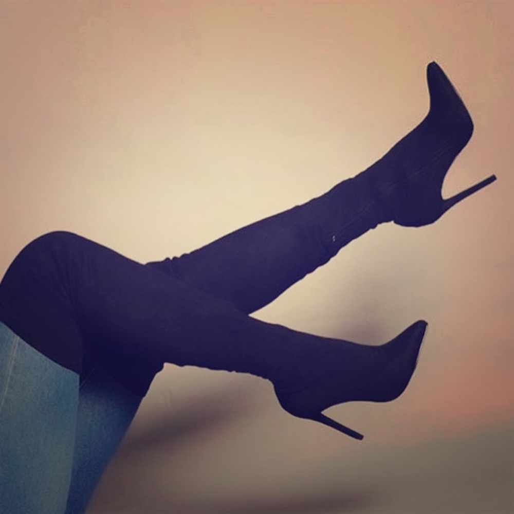 ✨Black Thigh High Boots✨